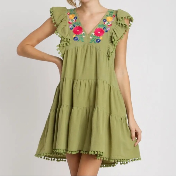 Umgee Dresses & Skirts - Umgee Small Olive Green Tiered Dress with Multicolor Floral Embroidery